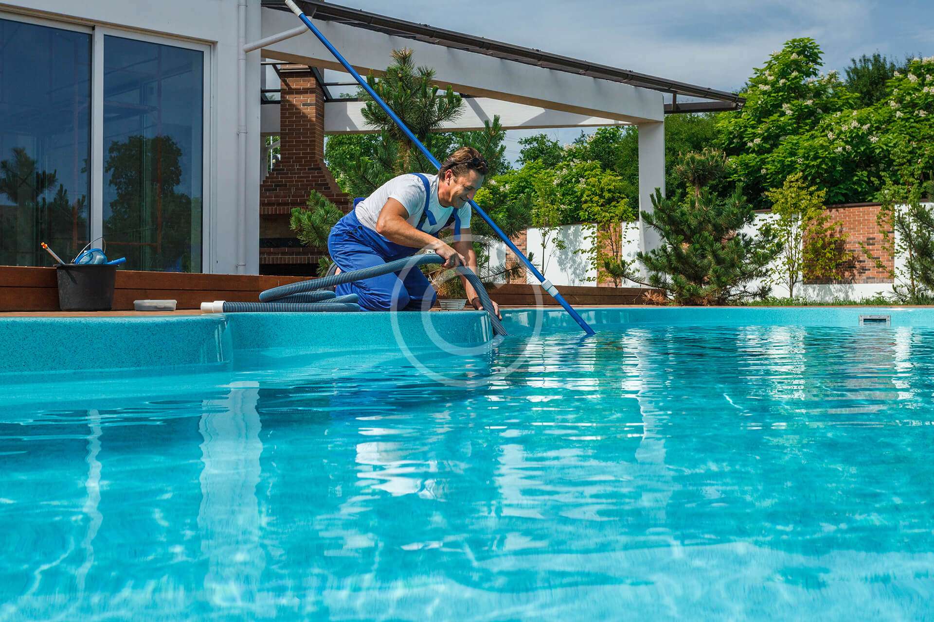 Pool Cleaning Services